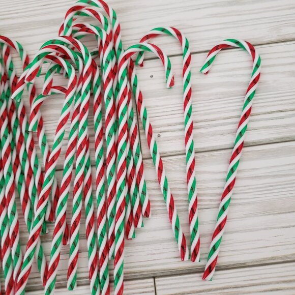 24 NEW  Candy Cane Christmas Ornaments NEW Tie on Tag - Picture 2 of 7